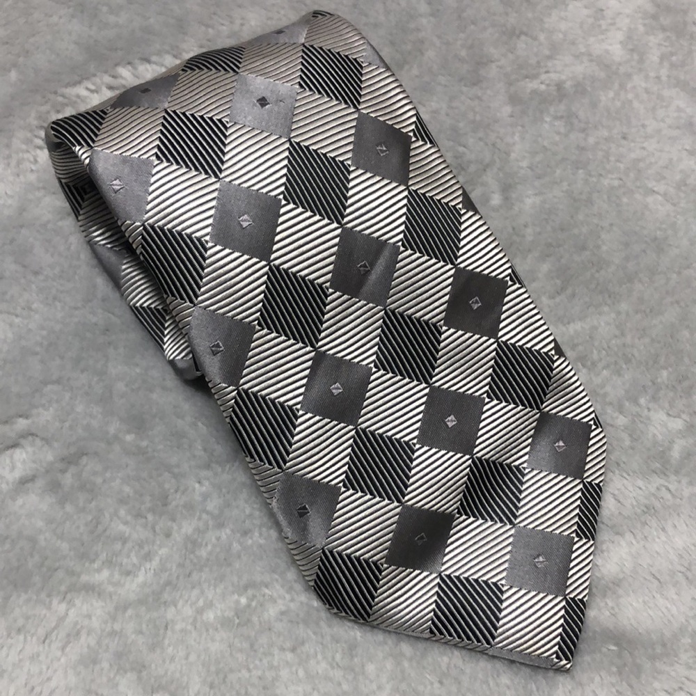 Roberto Villini Black and Gray Diamond Print Tie